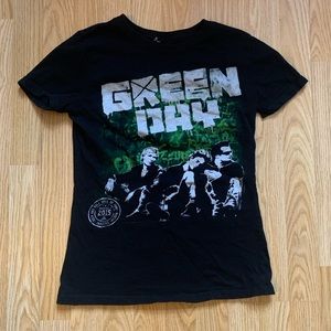 Green Day Rock and Roll Hall of Fame Tee, No tag fits like womens small